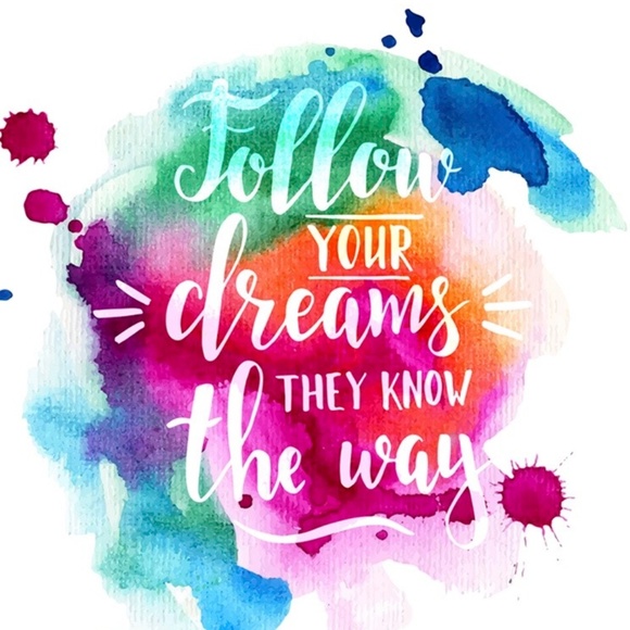 New posher! I love to shop as much as you do :D <3 - Picture 2 of 5